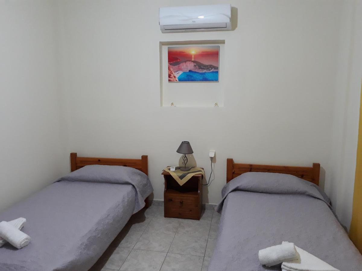 Petrakis Afrathias Garden House Villa Kalamaki  Ngoại thất bức ảnh